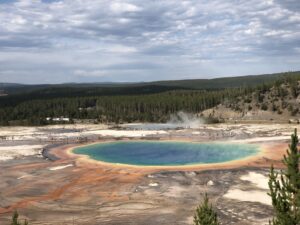 Read more about the article Yellowstone National Park